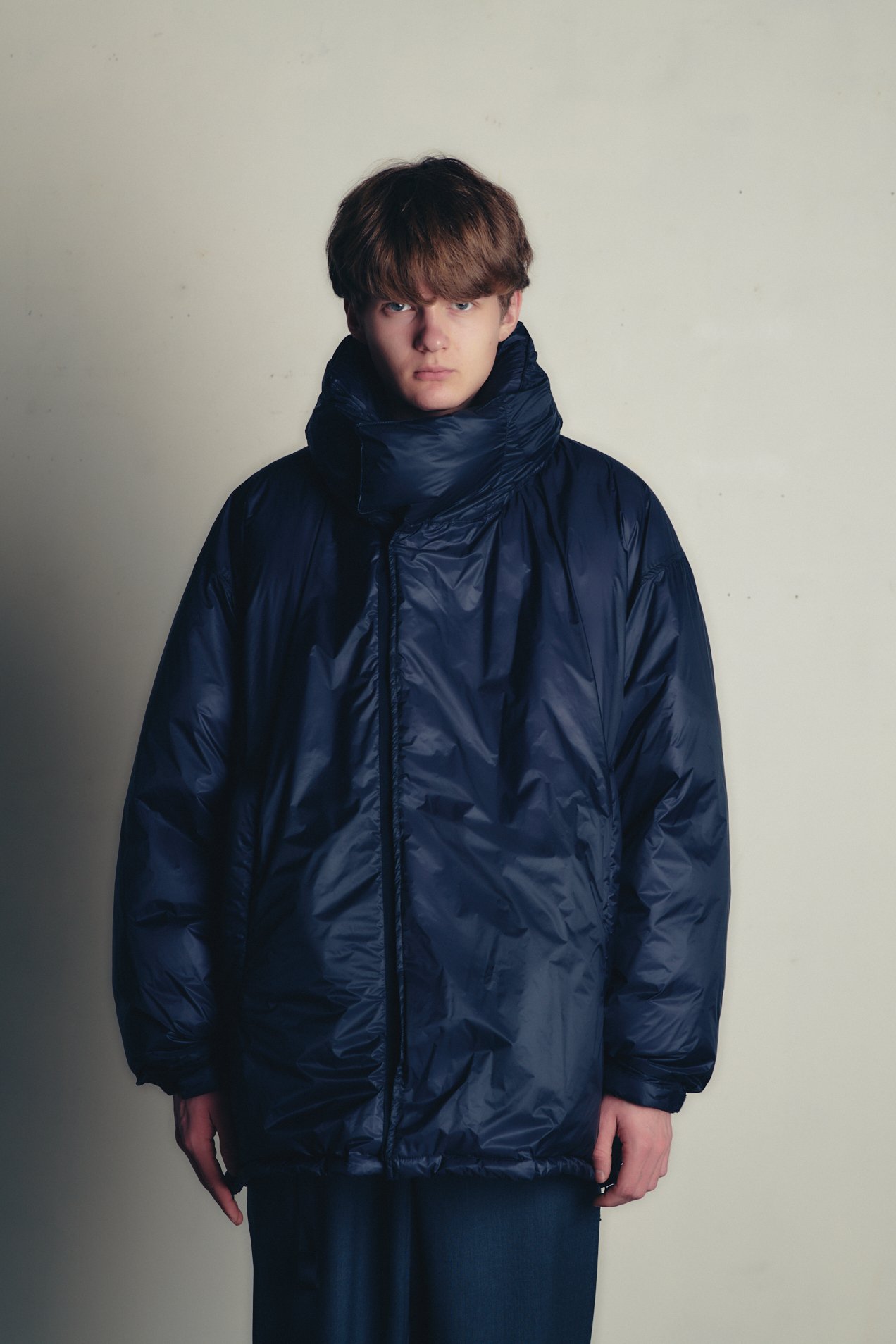 高機能ダウン】この秋冬は“軽くて暖かい”が正解。イズネス×ワイドット